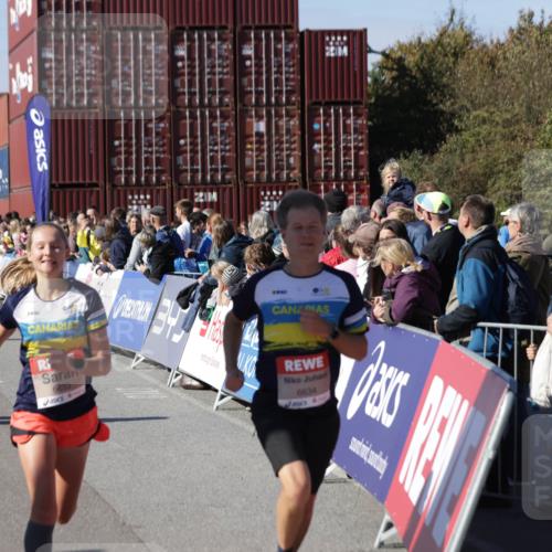 03.10.2025 - Köhlbrandbrückenlauf Jannik Wohlers http://msf.ph/oto/9081525 03.10.2025 13:18:05 Ziel 4333, 4366, 4620, 4661, 4682, 4950, 5129, 5209, 6326, 6633, 6634 meine-sportfotos.de