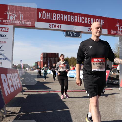 03.10.2025 - Köhlbrandbrückenlauf Lena Gebhardt http://msf.ph/oto/9081529 03.10.2025 13:47:13 Ziel 5136, 5293, 5635, 5636, 6073 meine-sportfotos.de