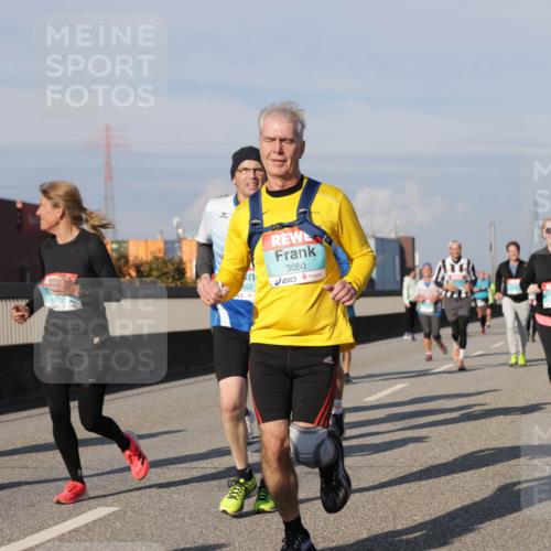 03.10.2025 - Köhlbrandbrückenlauf Jannik Wohlers http://msf.ph/oto/9081539 03.10.2025 10:02:26 Position 3 62, 3050 meine-sportfotos.de