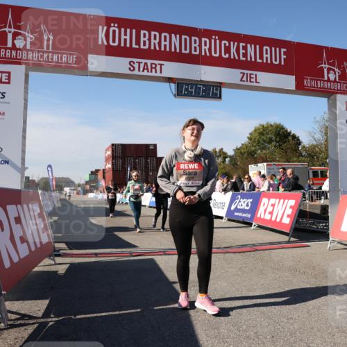 03.10.2025 - Köhlbrandbrückenlauf Lena Gebhardt http://msf.ph/oto/9081552 03.10.2025 13:47:14 Ziel 5136, 5293, 5635, 5636, 6073 meine-sportfotos.de