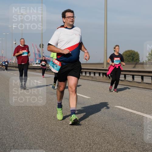 03.10.2025 - Köhlbrandbrückenlauf Fabian Wolf http://msf.ph/oto/9081559 03.10.2025 10:18:07 Position 3 2485, 2516 meine-sportfotos.de