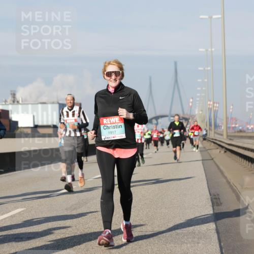 03.10.2025 - Köhlbrandbrückenlauf Jannik Wohlers http://msf.ph/oto/9081562 03.10.2025 10:02:28 Position 3 1917 meine-sportfotos.de