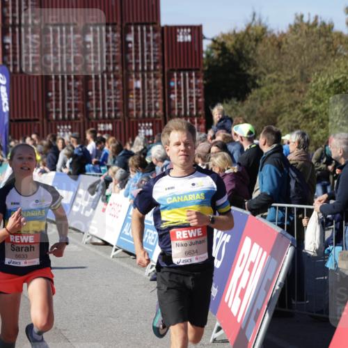 03.10.2025 - Köhlbrandbrückenlauf Jannik Wohlers http://msf.ph/oto/9081581 03.10.2025 13:18:05 Ziel 4333, 4366, 4620, 4661, 4682, 4950, 5129, 5209, 6326, 6633, 6634 meine-sportfotos.de