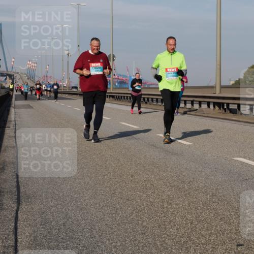 03.10.2025 - Köhlbrandbrückenlauf Fabian Wolf http://msf.ph/oto/9081618 03.10.2025 10:18:08 Position 3 3349 meine-sportfotos.de