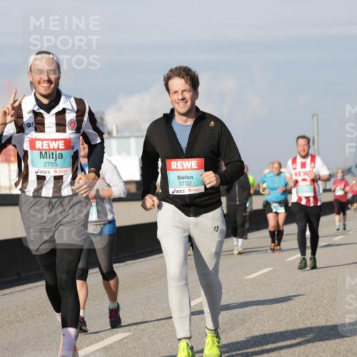 03.10.2025 - Köhlbrandbrückenlauf Jannik Wohlers http://msf.ph/oto/9081620 03.10.2025 10:02:30 Position 3 2765, 3732 meine-sportfotos.de