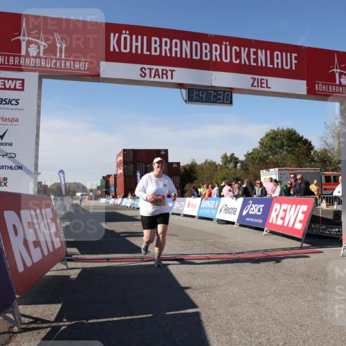 03.10.2025 - Köhlbrandbrückenlauf Lena Gebhardt http://msf.ph/oto/9081693 03.10.2025 13:47:30 Ziel 5534 meine-sportfotos.de