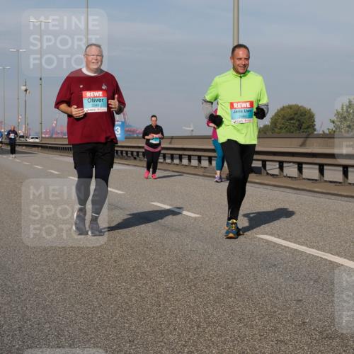 03.10.2025 - Köhlbrandbrückenlauf Fabian Wolf http://msf.ph/oto/9081699 03.10.2025 10:18:10 Position 3 3349, 2480 meine-sportfotos.de