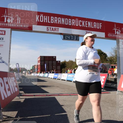 03.10.2025 - Köhlbrandbrückenlauf Lena Gebhardt http://msf.ph/oto/9081744 03.10.2025 13:47:32 Ziel 5534 meine-sportfotos.de