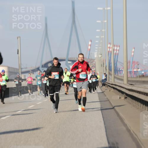 03.10.2025 - Köhlbrandbrückenlauf Jannik Wohlers http://msf.ph/oto/9081755 03.10.2025 10:02:36 Position 3  meine-sportfotos.de