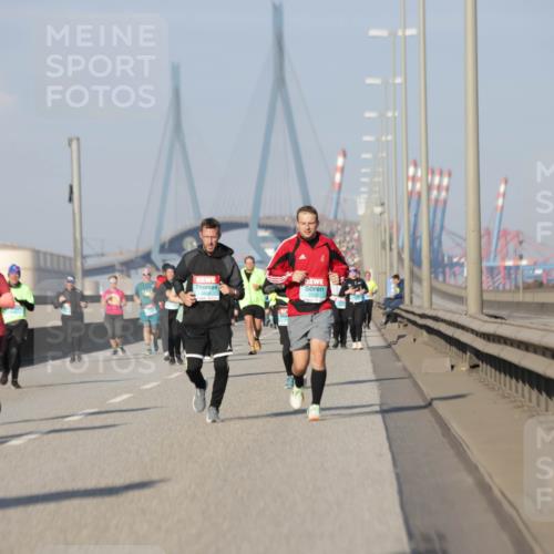 03.10.2025 - Köhlbrandbrückenlauf Jannik Wohlers http://msf.ph/oto/9081767 03.10.2025 10:02:36 Position 3 2854, 2856 meine-sportfotos.de