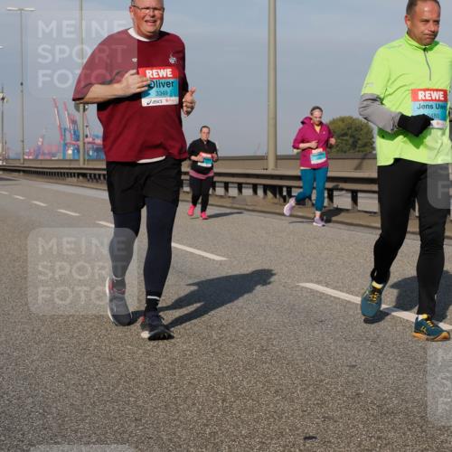 03.10.2025 - Köhlbrandbrückenlauf Fabian Wolf http://msf.ph/oto/9081769 03.10.2025 10:18:11 Position 3 3349, 2480 meine-sportfotos.de