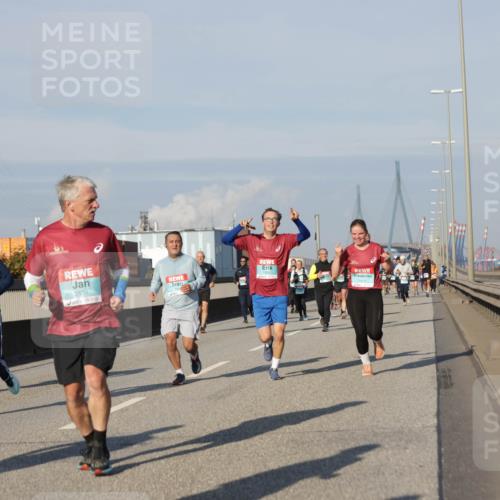 03.10.2025 - Köhlbrandbrückenlauf Jannik Wohlers http://msf.ph/oto/9081770 03.10.2025 09:54:49 Position 3 1401, 2134 meine-sportfotos.de