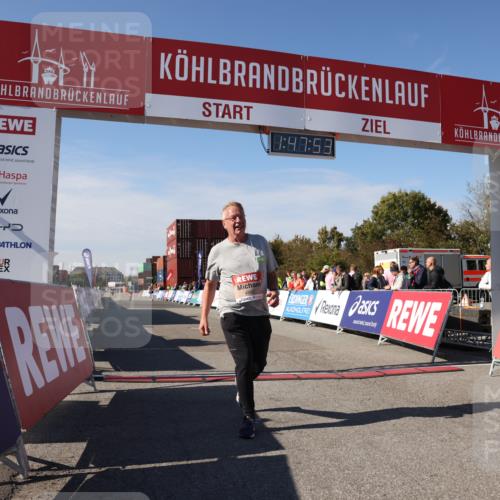 03.10.2025 - Köhlbrandbrückenlauf Lena Gebhardt http://msf.ph/oto/9081801 03.10.2025 13:47:53 Ziel 4980 meine-sportfotos.de