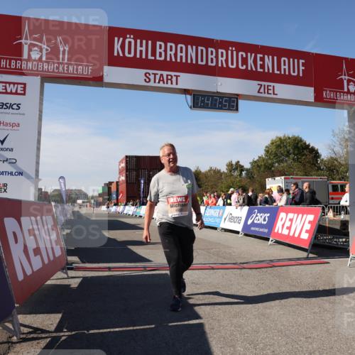 03.10.2025 - Köhlbrandbrückenlauf Lena Gebhardt http://msf.ph/oto/9081810 03.10.2025 13:47:53 Ziel 4980 meine-sportfotos.de
