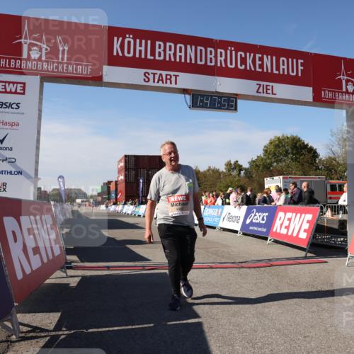 03.10.2025 - Köhlbrandbrückenlauf Lena Gebhardt http://msf.ph/oto/9081828 03.10.2025 13:47:54 Ziel 4980 meine-sportfotos.de