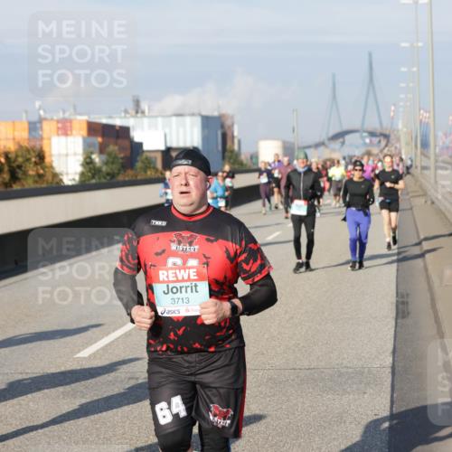 03.10.2025 - Köhlbrandbrückenlauf Jannik Wohlers http://msf.ph/oto/9081831 03.10.2025 10:04:54 Position 3 2235, 3713, 64 meine-sportfotos.de