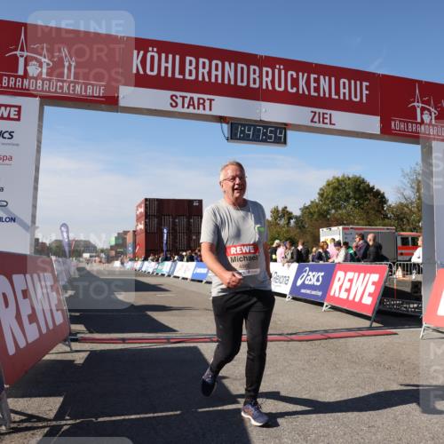 03.10.2025 - Köhlbrandbrückenlauf Lena Gebhardt http://msf.ph/oto/9081834 03.10.2025 13:47:54 Ziel 4980 meine-sportfotos.de