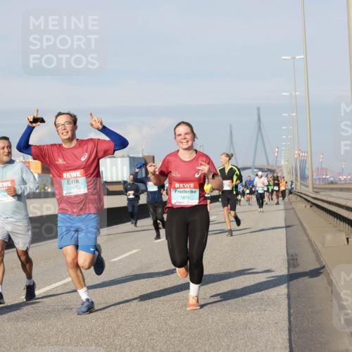 03.10.2025 - Köhlbrandbrückenlauf Jannik Wohlers http://msf.ph/oto/9081865 03.10.2025 09:54:50 Position 3 1901, 1818 meine-sportfotos.de