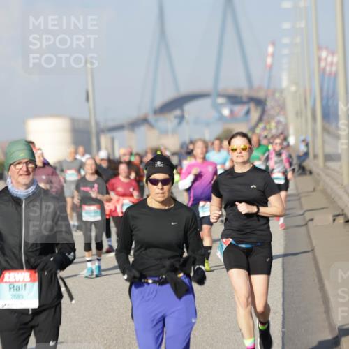 03.10.2025 - Köhlbrandbrückenlauf Jannik Wohlers http://msf.ph/oto/9081884 03.10.2025 10:04:56 Position 3 2683 meine-sportfotos.de