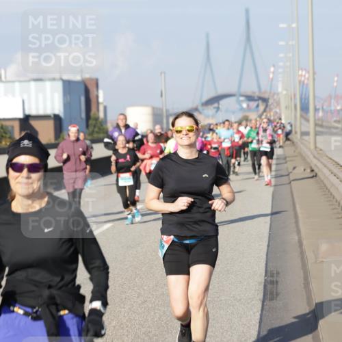 03.10.2025 - Köhlbrandbrückenlauf Jannik Wohlers http://msf.ph/oto/9081940 03.10.2025 10:05:00 Position 3  meine-sportfotos.de