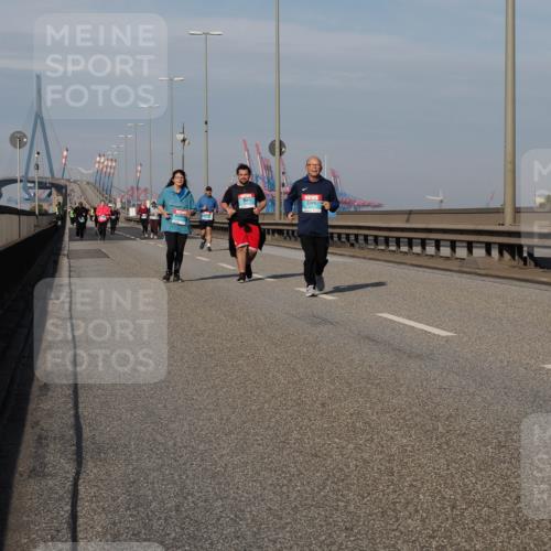 03.10.2025 - Köhlbrandbrückenlauf Fabian Wolf http://msf.ph/oto/9081974 03.10.2025 10:18:28 Position 3  meine-sportfotos.de