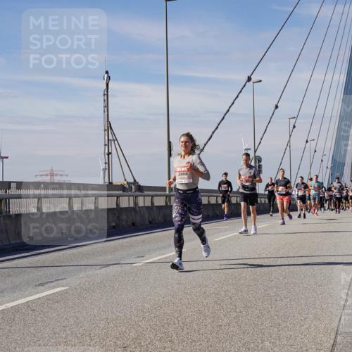 03.10.2025 - Köhlbrandbrückenlauf Michael Burmester http://msf.ph/oto/9081986 03.10.2025 12:42:23 Position 2 4619 meine-sportfotos.de