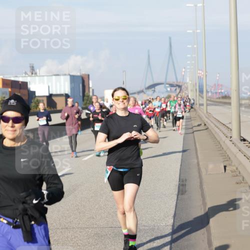 03.10.2025 - Köhlbrandbrückenlauf Jannik Wohlers http://msf.ph/oto/9081998 03.10.2025 10:05:00 Position 3  meine-sportfotos.de