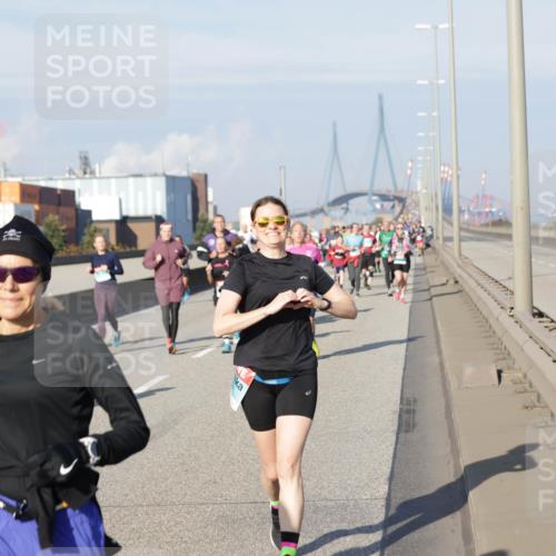 03.10.2025 - Köhlbrandbrückenlauf Jannik Wohlers http://msf.ph/oto/9082006 03.10.2025 10:05:00 Position 3  meine-sportfotos.de