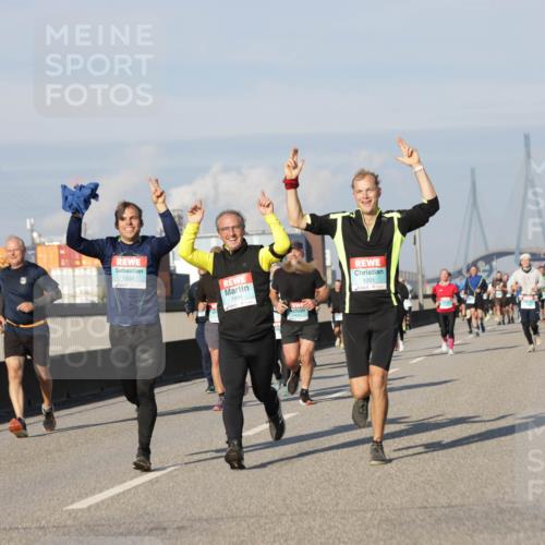 03.10.2025 - Köhlbrandbrückenlauf Jannik Wohlers http://msf.ph/oto/9082031 03.10.2025 09:54:54 Position 3 1558, 1, 1464, 9, 1201 meine-sportfotos.de