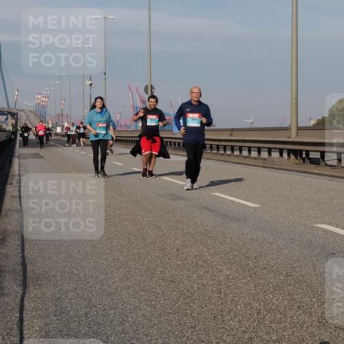 03.10.2025 - Köhlbrandbrückenlauf Fabian Wolf http://msf.ph/oto/9082033 03.10.2025 10:18:30 Position 3 3517 meine-sportfotos.de