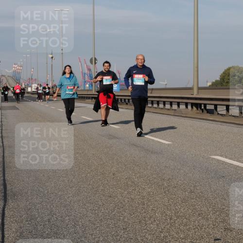 03.10.2025 - Köhlbrandbrückenlauf Fabian Wolf http://msf.ph/oto/9082072 03.10.2025 10:18:30 Position 3 2178 meine-sportfotos.de