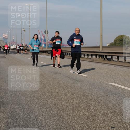 03.10.2025 - Köhlbrandbrückenlauf Fabian Wolf http://msf.ph/oto/9082090 03.10.2025 10:18:31 Position 3 3517 meine-sportfotos.de