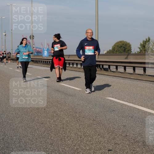 03.10.2025 - Köhlbrandbrückenlauf Fabian Wolf http://msf.ph/oto/9082149 03.10.2025 10:18:32 Position 3 3, 3517 meine-sportfotos.de