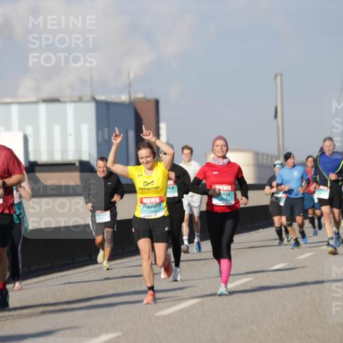 03.10.2025 - Köhlbrandbrückenlauf Jannik Wohlers http://msf.ph/oto/9082154 03.10.2025 09:54:57 Position 3 3334 meine-sportfotos.de