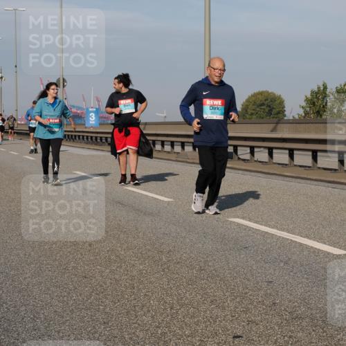 03.10.2025 - Köhlbrandbrückenlauf Fabian Wolf http://msf.ph/oto/9082167 03.10.2025 10:18:32 Position 3 2179, 3517 meine-sportfotos.de