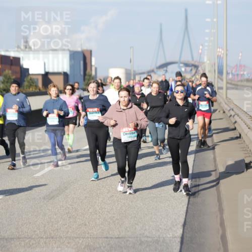 03.10.2025 - Köhlbrandbrückenlauf Jannik Wohlers http://msf.ph/oto/9082310 03.10.2025 10:05:30 Position 3 1320 meine-sportfotos.de