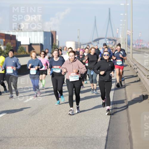 03.10.2025 - Köhlbrandbrückenlauf Jannik Wohlers http://msf.ph/oto/9082315 03.10.2025 10:05:30 Position 3 1320 meine-sportfotos.de