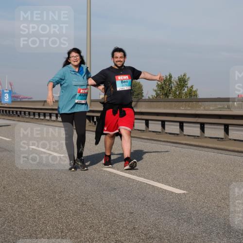 03.10.2025 - Köhlbrandbrückenlauf Fabian Wolf http://msf.ph/oto/9082363 03.10.2025 10:18:36 Position 3 3, 2178, 2179 meine-sportfotos.de