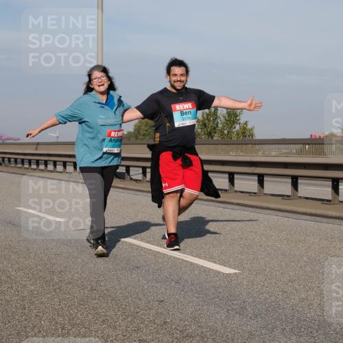 03.10.2025 - Köhlbrandbrückenlauf Fabian Wolf http://msf.ph/oto/9082396 03.10.2025 10:18:37 Position 3 2178, 2179, 3 meine-sportfotos.de