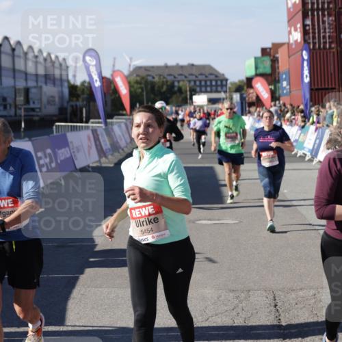 03.10.2025 - Köhlbrandbrückenlauf Jannik Wohlers http://msf.ph/oto/9082441 03.10.2025 13:18:13 Ziel 4472, 4473, 4581, 4600, 4620, 4661, 4950, 5209, 5454, 5691, 6001, 6310, 6326, 6633, 6634 meine-sportfotos.de
