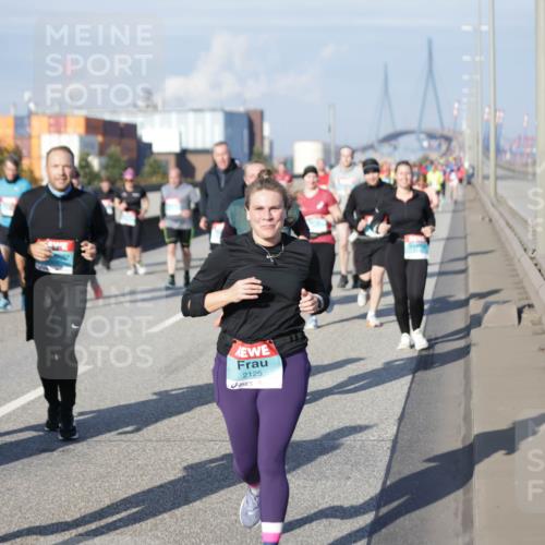 03.10.2025 - Köhlbrandbrückenlauf Jannik Wohlers http://msf.ph/oto/9082552 03.10.2025 10:05:41 Position 3 3147, 2125 meine-sportfotos.de