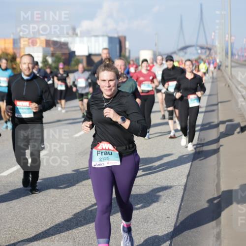03.10.2025 - Köhlbrandbrückenlauf Jannik Wohlers http://msf.ph/oto/9082571 03.10.2025 10:05:41 Position 3 2125 meine-sportfotos.de