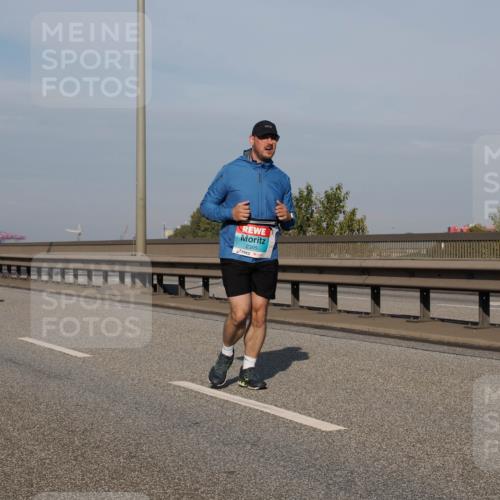 03.10.2025 - Köhlbrandbrückenlauf Fabian Wolf http://msf.ph/oto/9082572 03.10.2025 10:18:44 Position 3 3, 2395 meine-sportfotos.de