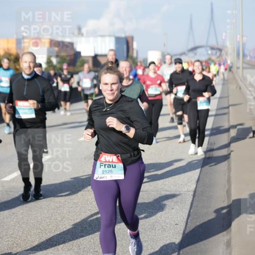 03.10.2025 - Köhlbrandbrückenlauf Jannik Wohlers http://msf.ph/oto/9082574 03.10.2025 10:05:41 Position 3 2125 meine-sportfotos.de