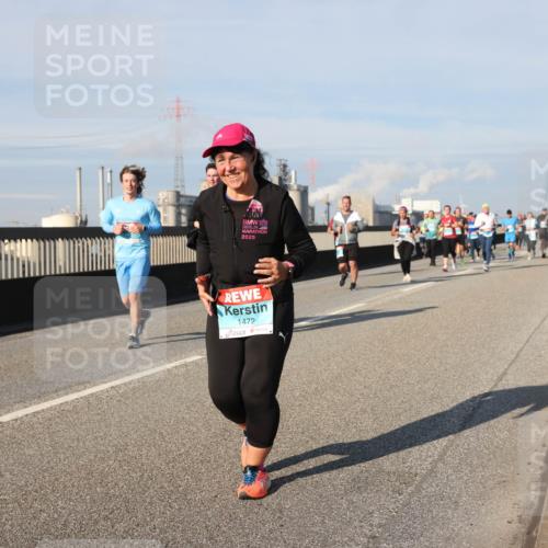 03.10.2025 - Köhlbrandbrückenlauf Lena Gebhardt http://msf.ph/oto/9082650 03.10.2025 10:04:38 Position 2 2025, 1472 meine-sportfotos.de