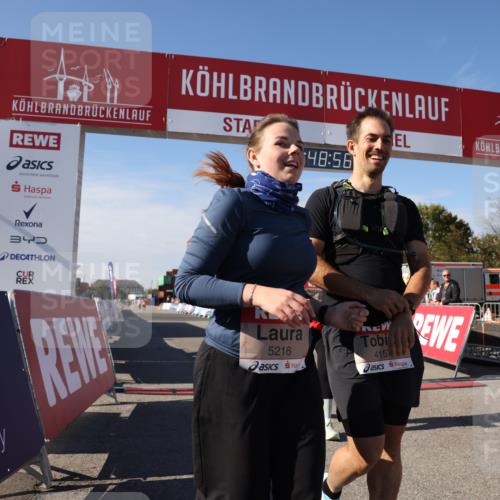 03.10.2025 - Köhlbrandbrückenlauf Lena Gebhardt http://msf.ph/oto/9082654 03.10.2025 13:48:57 Ziel 4157, 4273, 5216, 5497, 5581, 6096 meine-sportfotos.de
