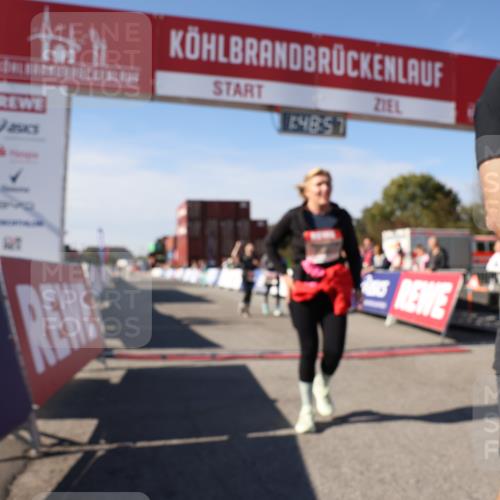 03.10.2025 - Köhlbrandbrückenlauf Lena Gebhardt http://msf.ph/oto/9082676 03.10.2025 13:48:57 Ziel 4157, 4273, 5216, 5497, 5581, 6096 meine-sportfotos.de