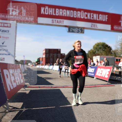 03.10.2025 - Köhlbrandbrückenlauf Lena Gebhardt http://msf.ph/oto/9082686 03.10.2025 13:48:58 Ziel 4157, 4273, 5216, 5497, 6096 meine-sportfotos.de