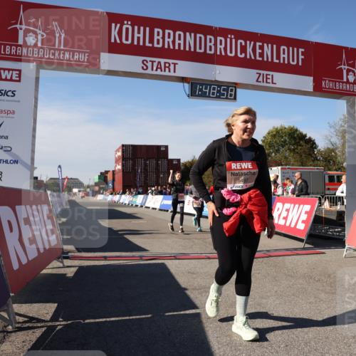 03.10.2025 - Köhlbrandbrückenlauf Lena Gebhardt http://msf.ph/oto/9082696 03.10.2025 13:48:58 Ziel 4157, 4273, 5216, 5497, 6096 meine-sportfotos.de