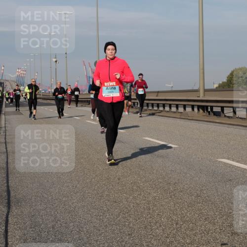 03.10.2025 - Köhlbrandbrückenlauf Fabian Wolf http://msf.ph/oto/9082835 03.10.2025 10:18:50 Position 3 2429, 20 meine-sportfotos.de
